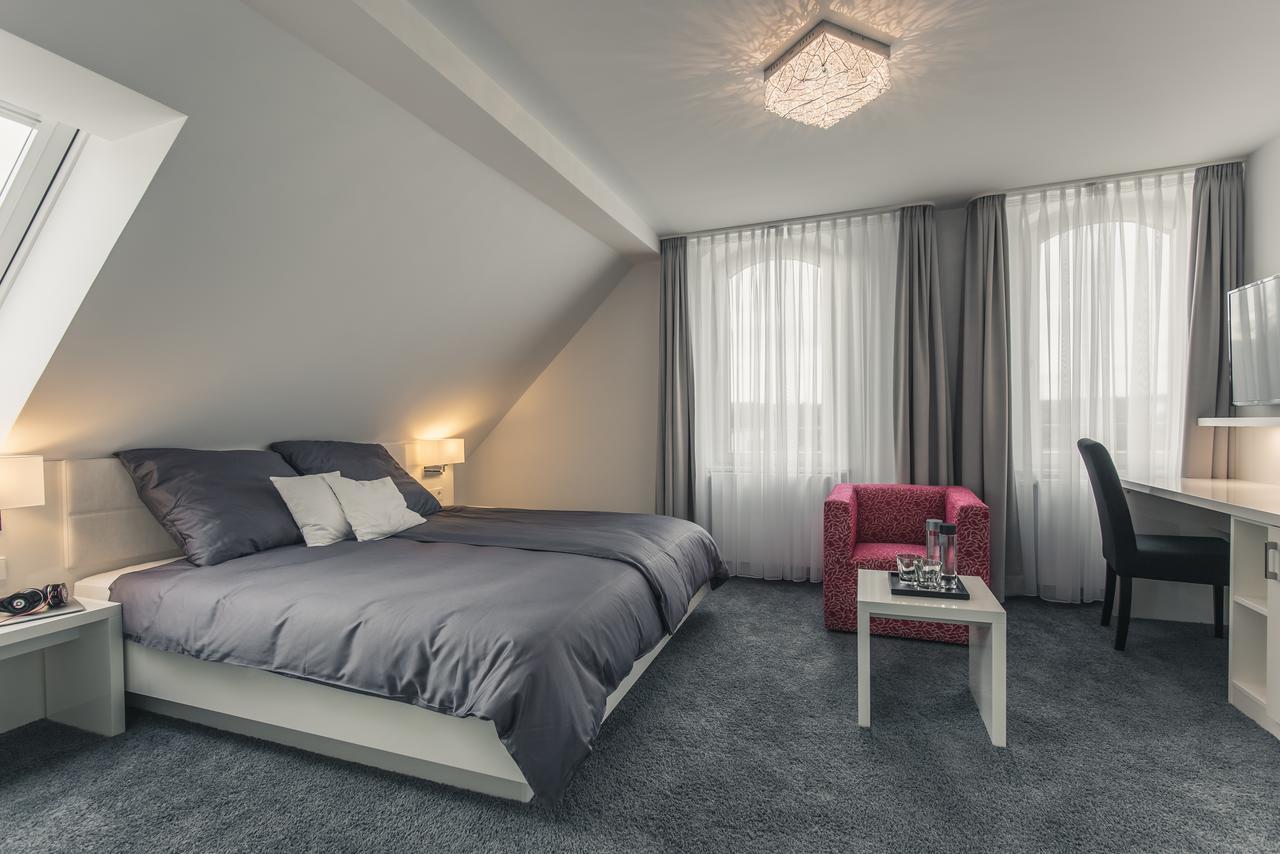 Bahnlounge 1907 Bed & Breakfast Neuenstadt am Kocher Ngoại thất bức ảnh