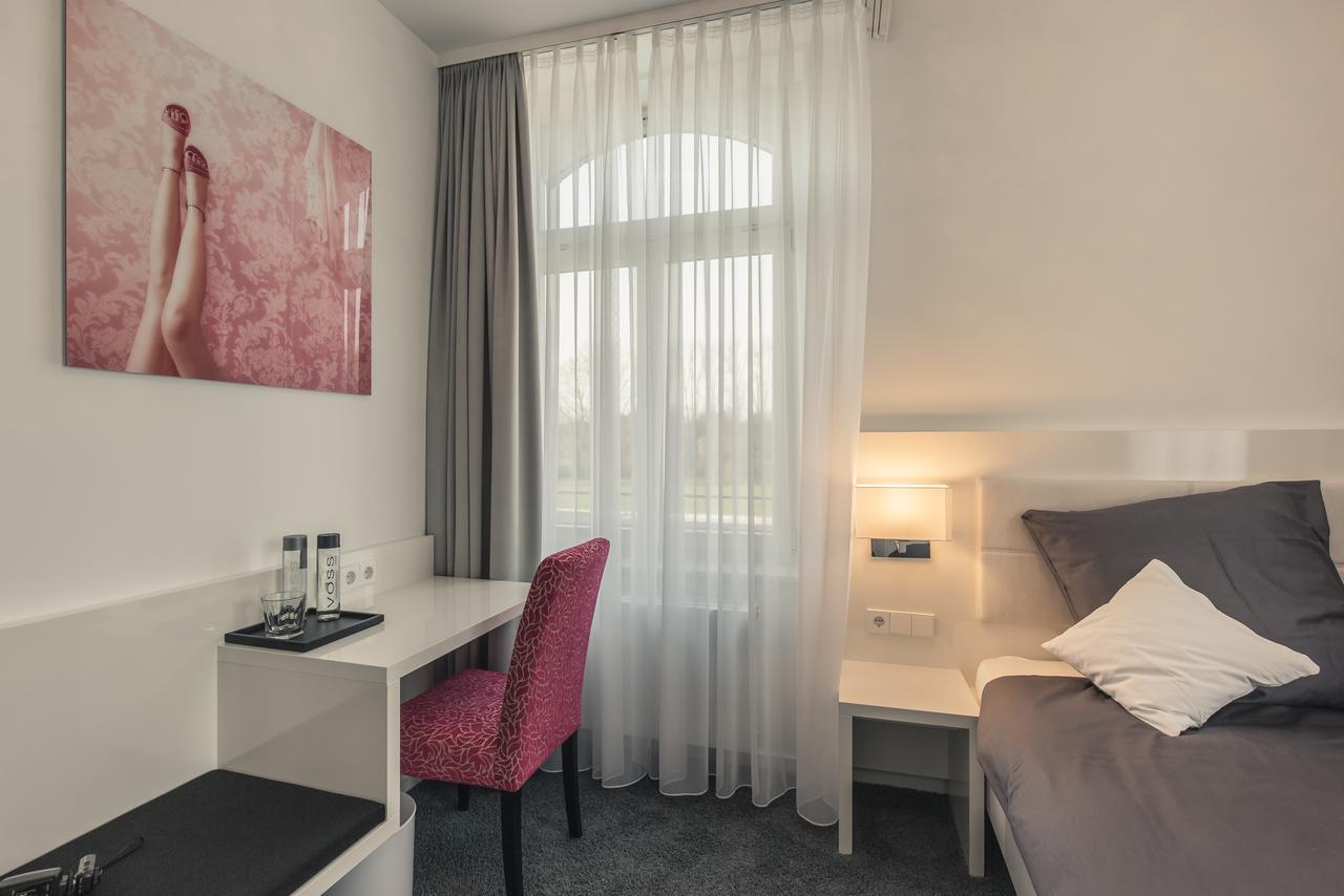 Bahnlounge 1907 Bed & Breakfast Neuenstadt am Kocher Ngoại thất bức ảnh