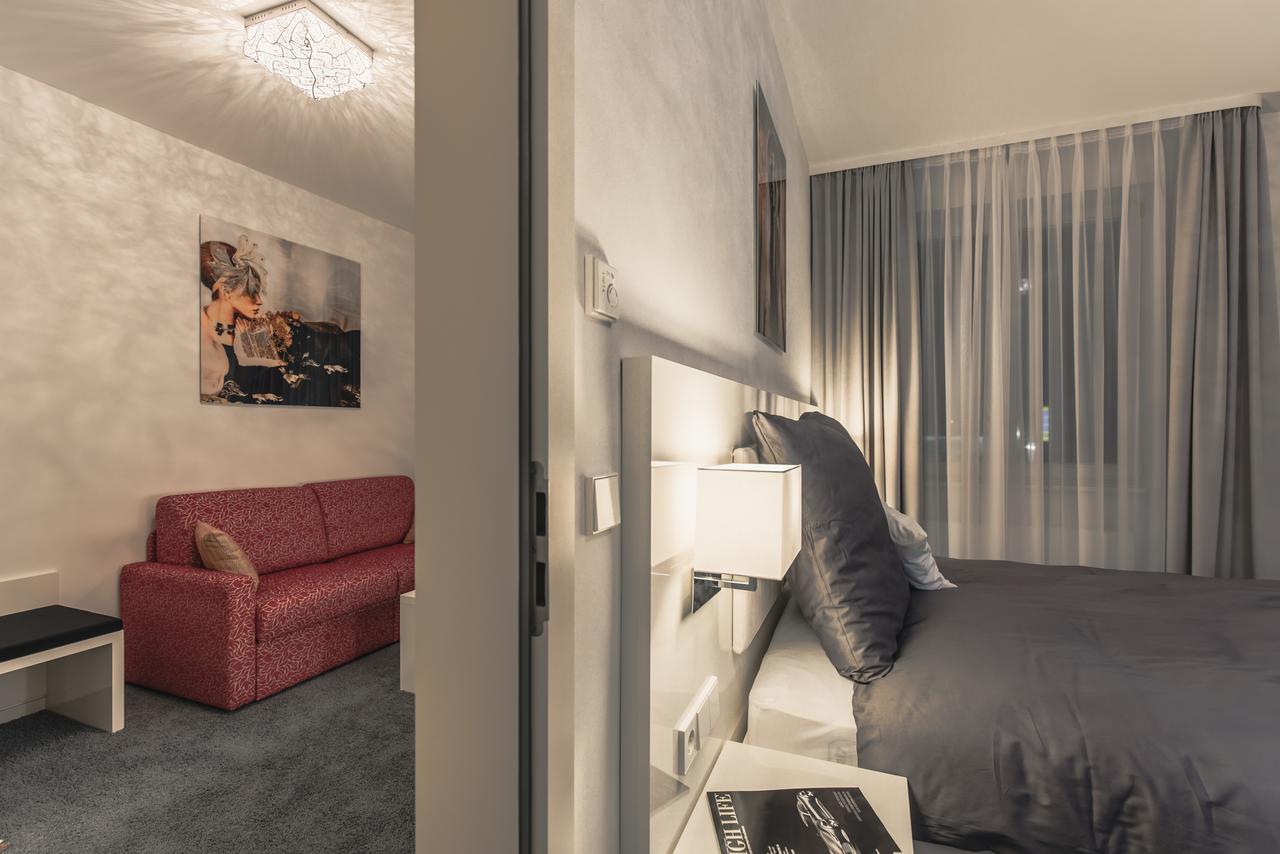 Bahnlounge 1907 Bed & Breakfast Neuenstadt am Kocher Ngoại thất bức ảnh